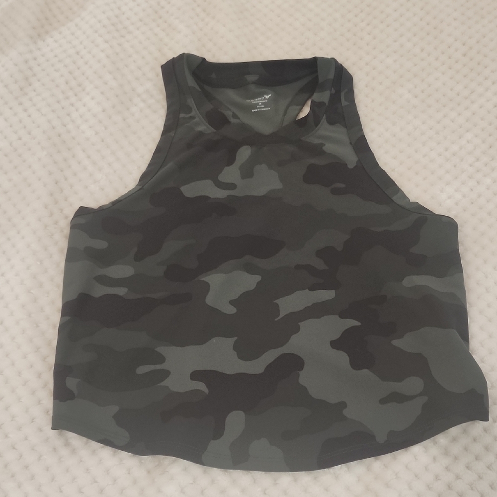 Old Navy Camo Crop Tank Top